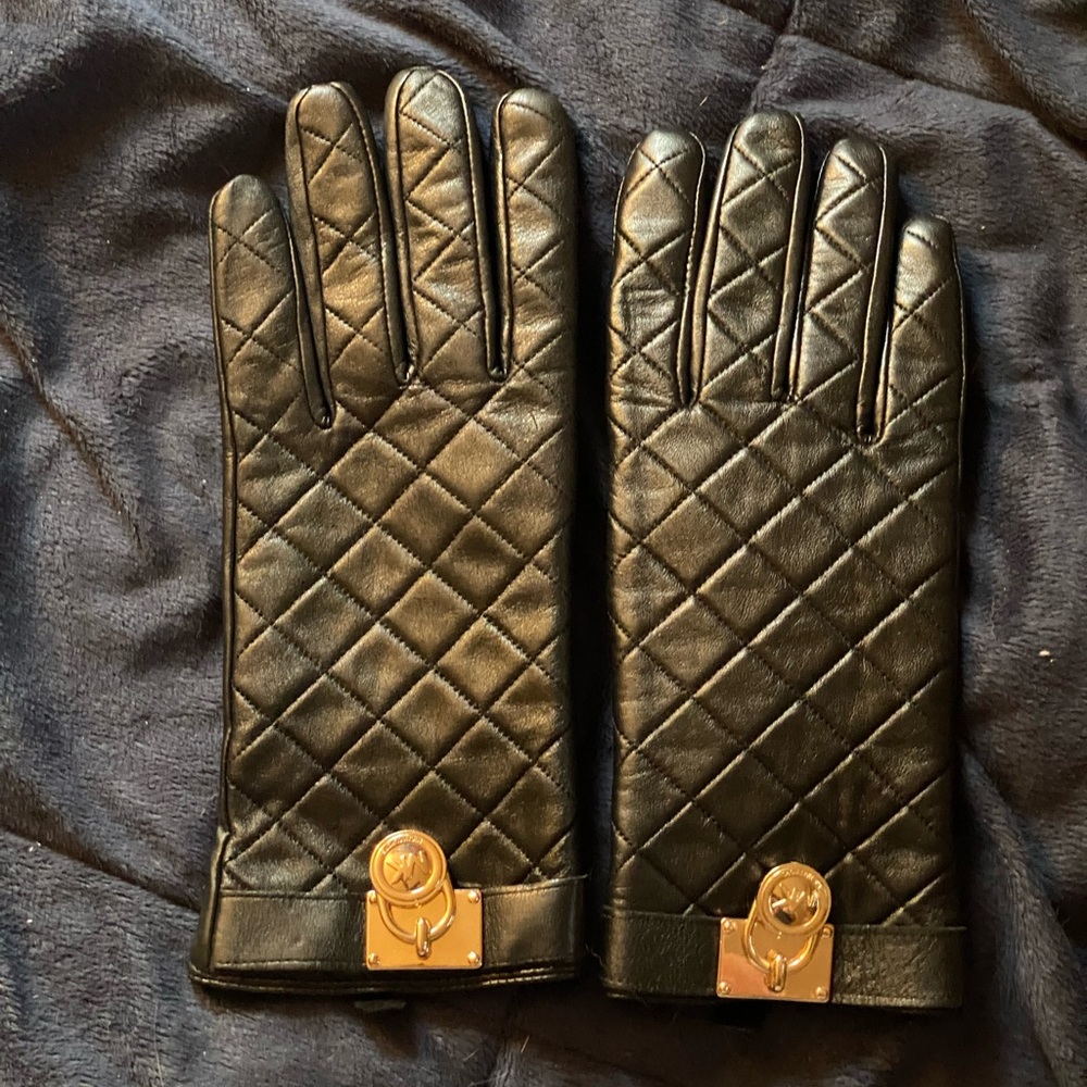 MICHAEL KORS Women's Gloves Black Quilted Genuine Leather Gold MK Logo